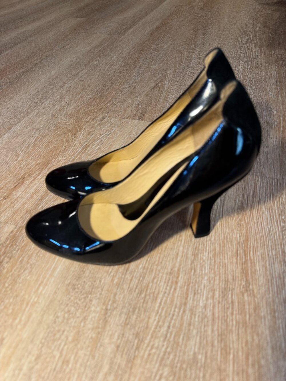 Boutique Black Patent Leather Heels Size 8.5 – Genuine Leather Sole